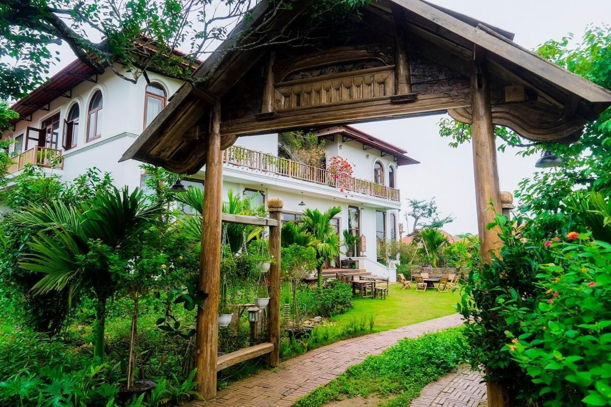 Nha Duoi Hotel Son Tay Buitenkant foto